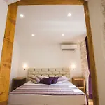 Sir George Luxury Apartman *